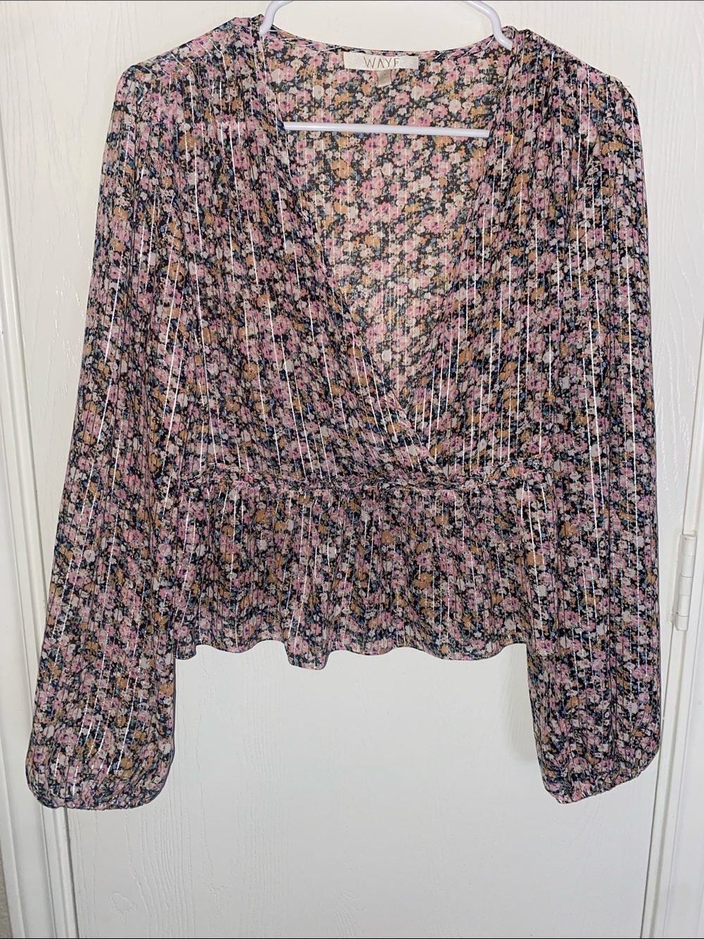 Wayf brand size small Floral Peplum V-Neck Blouse in Pink/Black